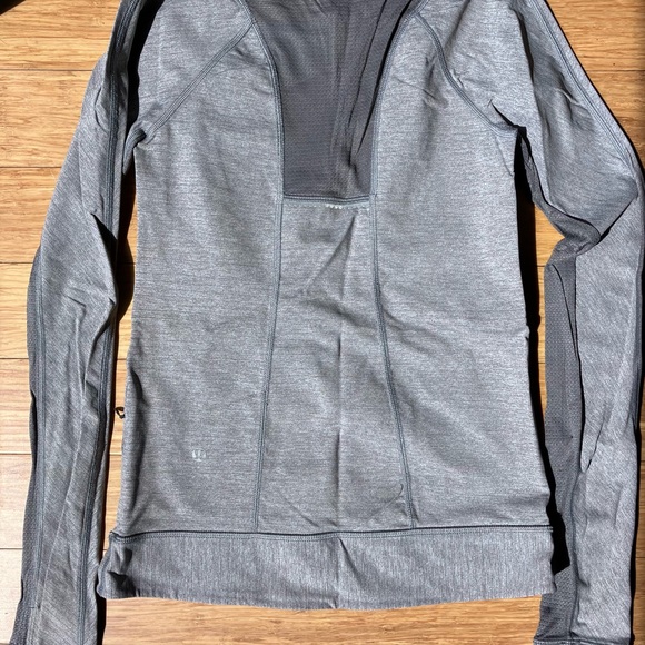 Lululemon long sleeve - Picture 2 of 5